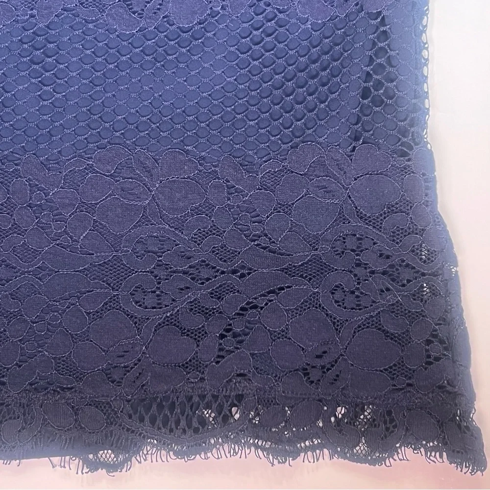 LOFT Lace Overlay Scalloped Hem Sleeveless Lined Navy Blue Top Blouse Size XXSP‎